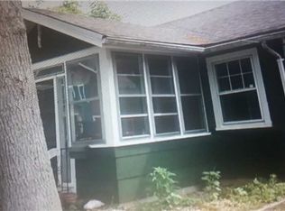 2 Oak Dr, Blue Point, NY 11715
