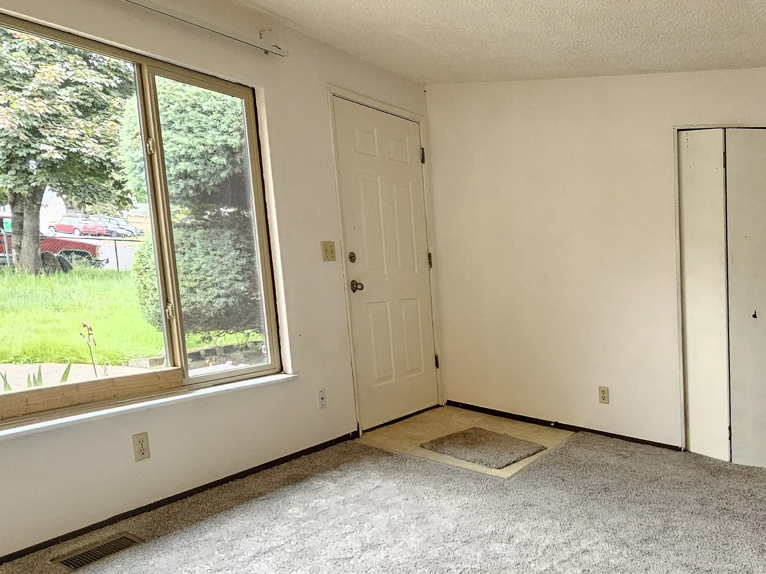 2 bed, 1200 sqft, $1,750 — Photo 4