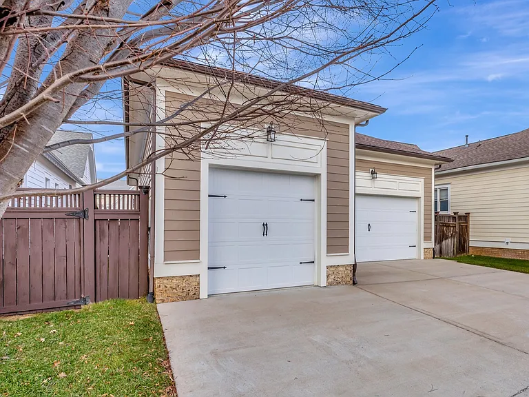 4031 General Martin Ln — Photo 40
