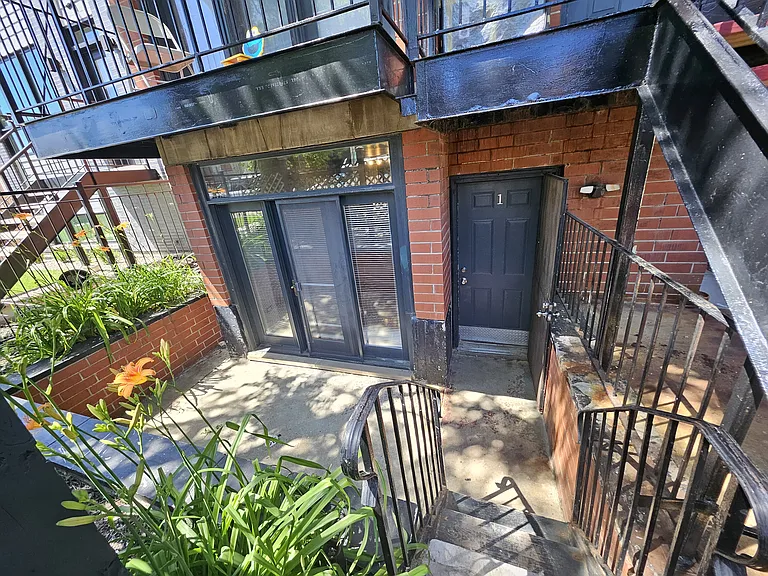 2434 W Polk St #1 — Photo 23