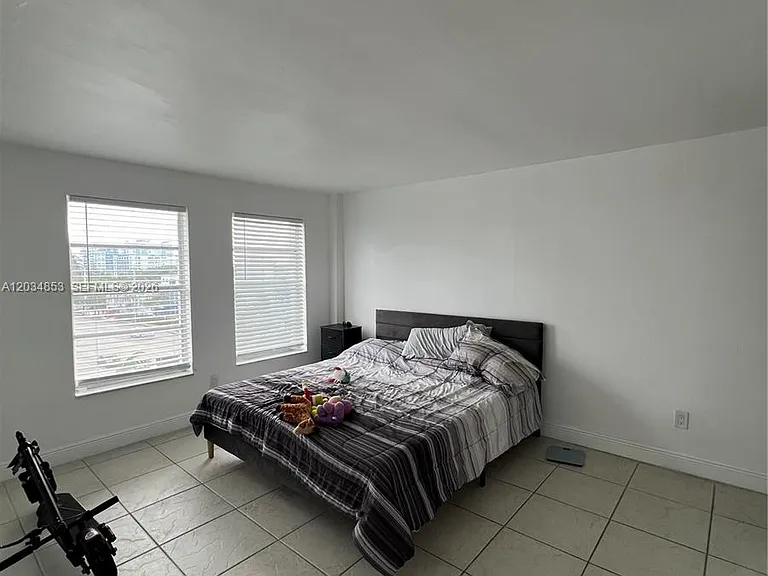 6545 Indian Creek Dr #509 — Photo 11