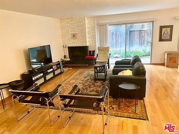 3rd image of 1608 S Bentley Ave APT 3