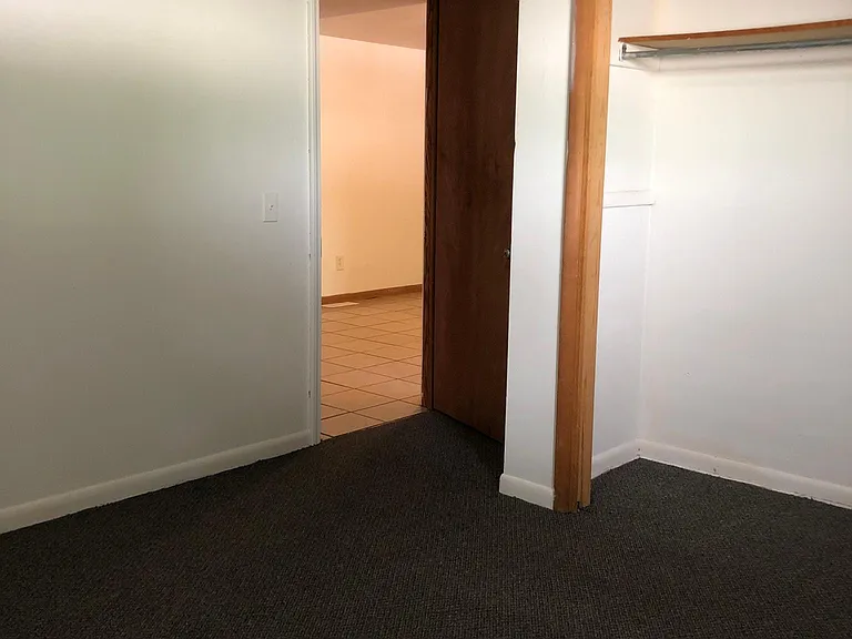 1510 Knollwood Ave — Photo 19