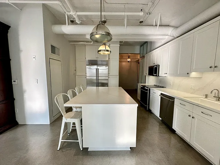 849 S Broadway #508 — Photo 4