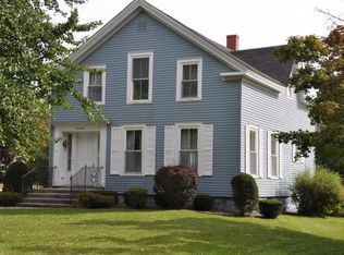 17 Barlow St, Saint Albans, VT 05478