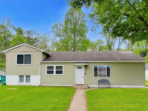23 W 71st Pl, Merrillville, IN 46410
