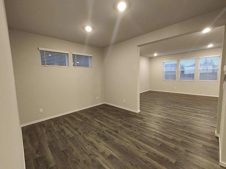 1429 SW Pendleton Way — Photo 4