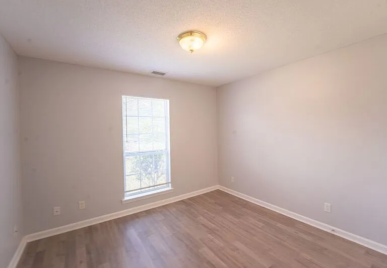 123 W Tisbury Ln — Photo 19