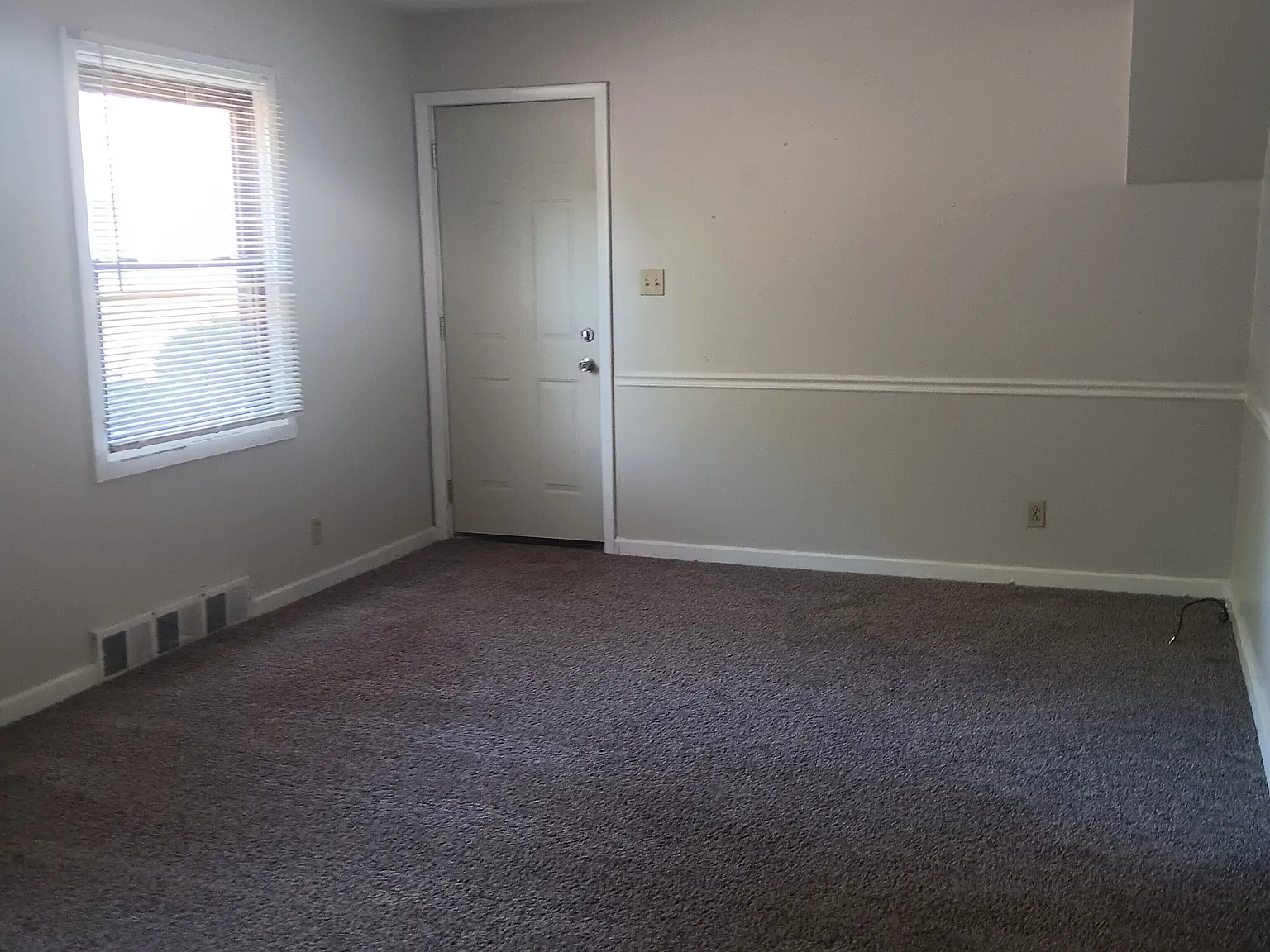 1 bed, 800 sqft, $950 — Photo 2