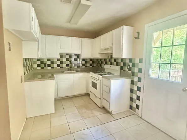 115 Caboose Ct #115, Lawrenceville, GA 30044