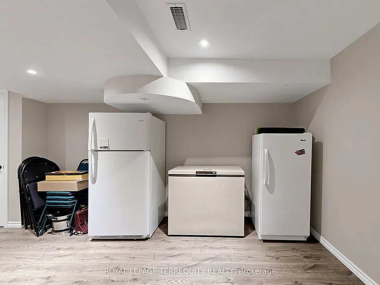 12 Ballantyne Dr — Photo 44