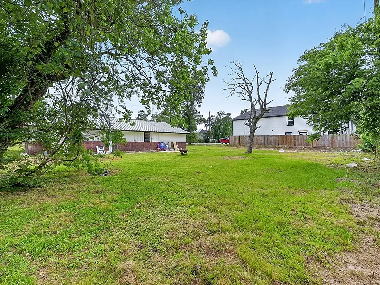 8221 Bigwood St — Photo 13