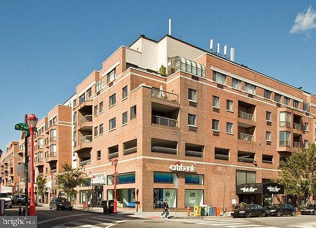 1st image of 200 Lombard St #713
