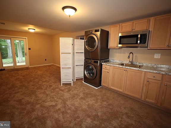 2nd image of 3094 Fennegan Ct