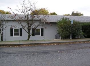 3300 Quarry St, Whitehall, PA 18052