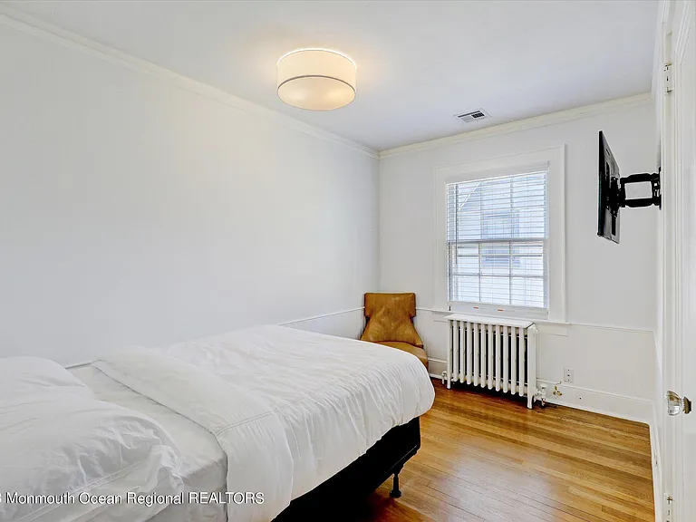 570 N Edgemere Dr #A — Photo 31