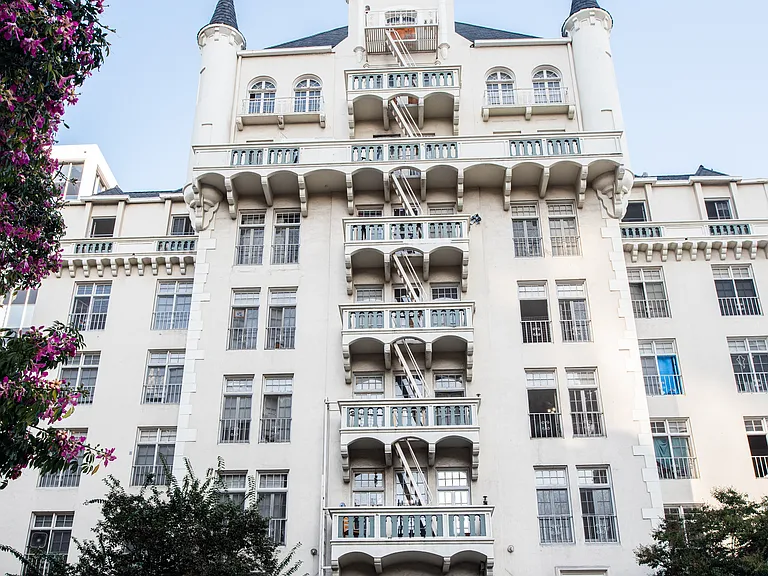 The Piccadilly — Photo 2