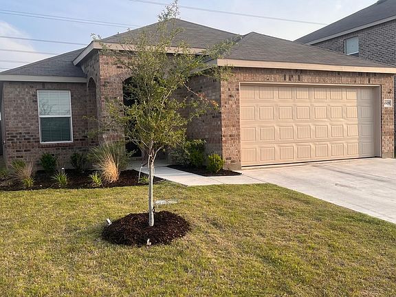 3rd image of 4509 Greenham Ln