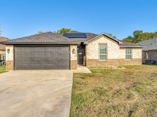 1421 Avenue A, Grand Prairie, TX 75051