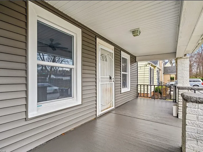 3639 Randolph Rd — Photo 3