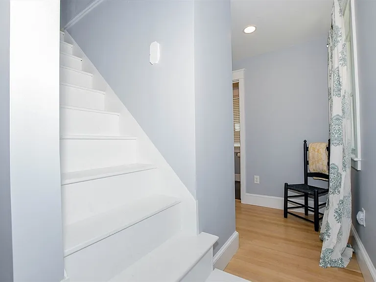 30 Park St — Photo 13
