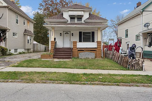 2302 Saratoga Ave Photo 1