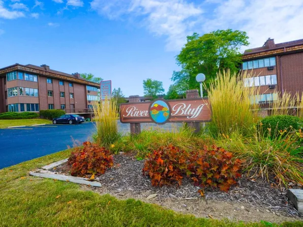 N85W15700 Ridge ROAD #305, Menomonee Falls, WI 53051