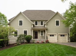 59 Cliffmore Rd, West Hartford, CT 06107