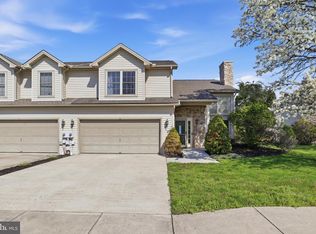 15 Creekview Dr, Middletown, PA 17057