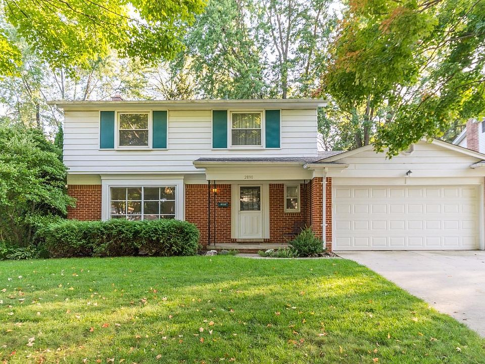 1st image of 2890 N Baylis Dr