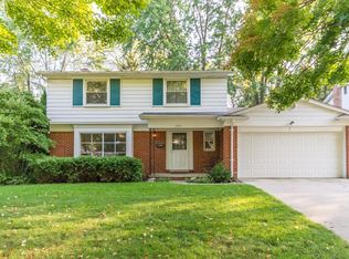 2890 N Baylis Dr, Ann Arbor, MI 48108