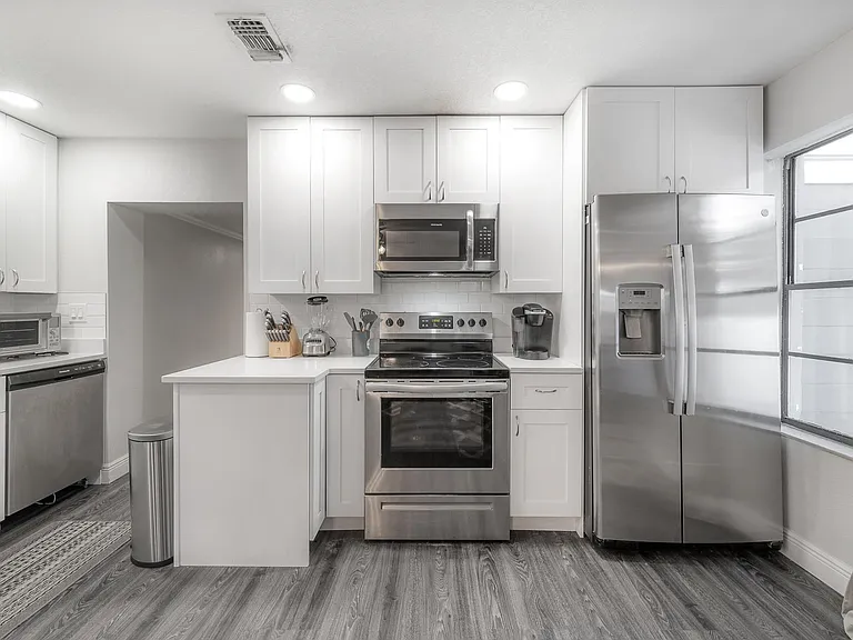 1428 E Mohawk Ave — Photo 9