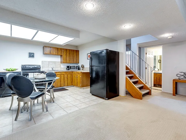 1035 Riverbend Dr SE #BASEMENT — Photo 12