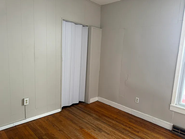 148 Plymouth St #1 — Photo 9