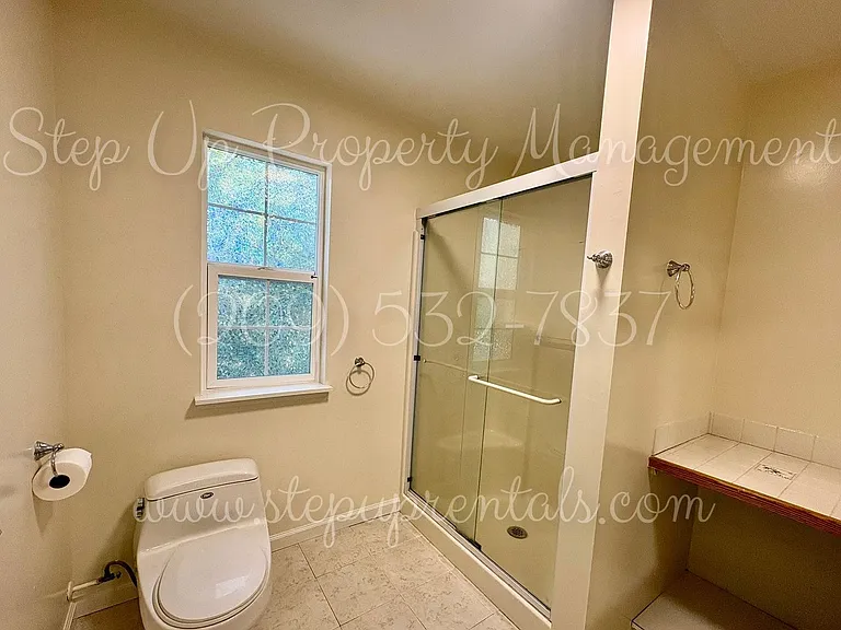 21767 Longeway Rd — Photo 23