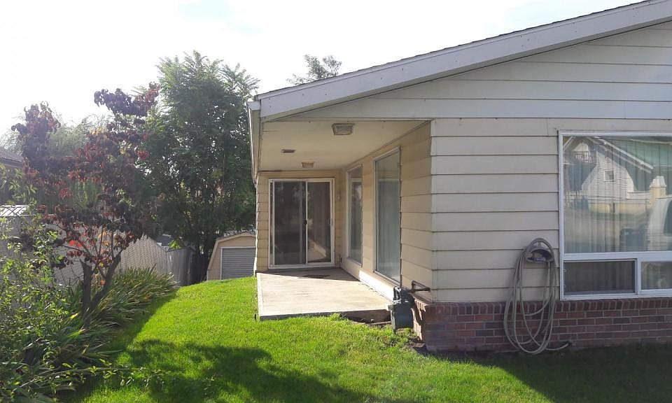 2nd image of 806 NW Bailey Ave