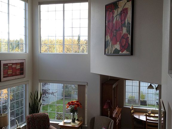 South Facing - Natural Light