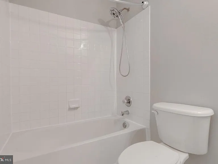25286 McIntyre Sq — Photo 31