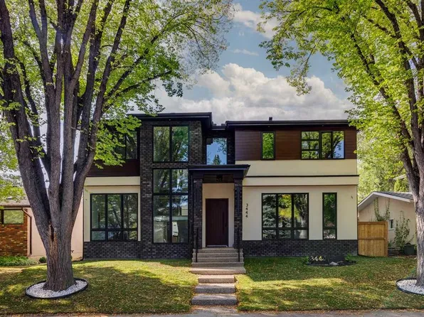 3444 E Lane Cres SW, Calgary, AB T3E 5X2