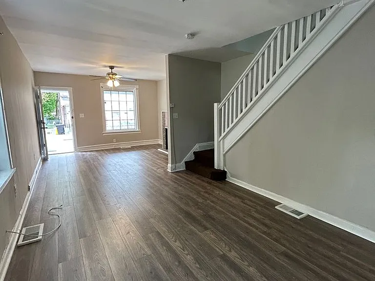 19 E Ingham Ave — Photo 5