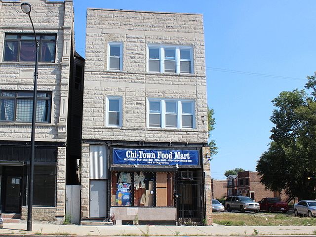 1st image of 753 S California Ave #1