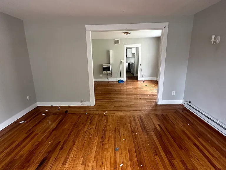 95 Willis St #2 — Photo 4