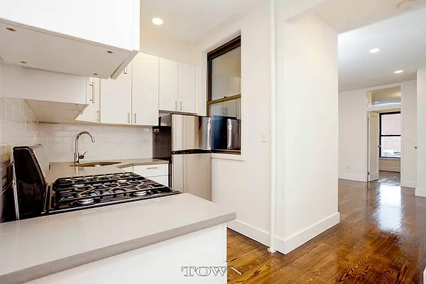 Rented by Town Residential | media 13