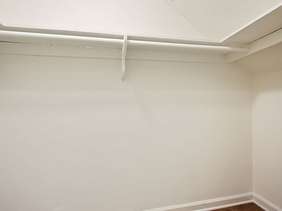 4th image of 1121 California Ave APT 3