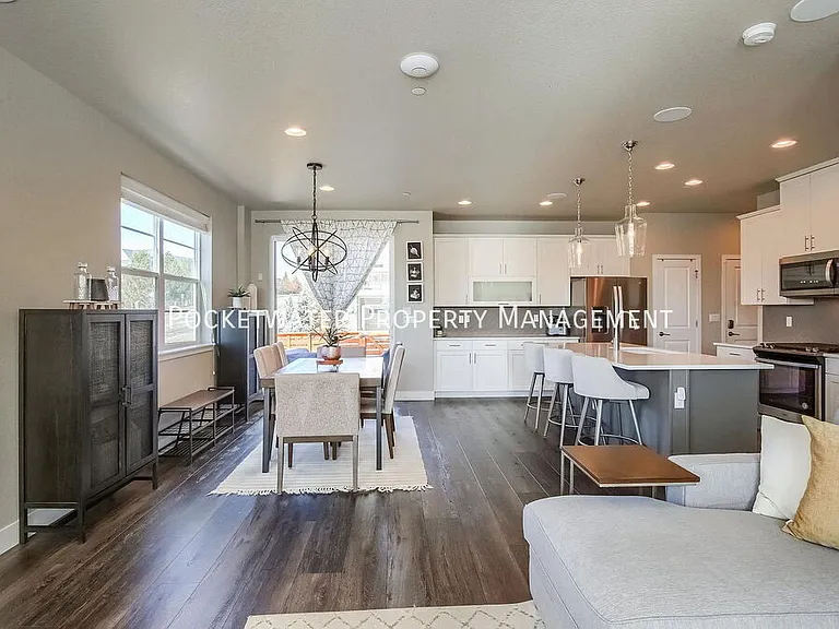 8875 Yates Dr — Photo 8