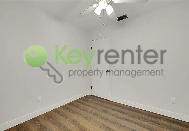 6140 Pinecreek Way — Photo 17