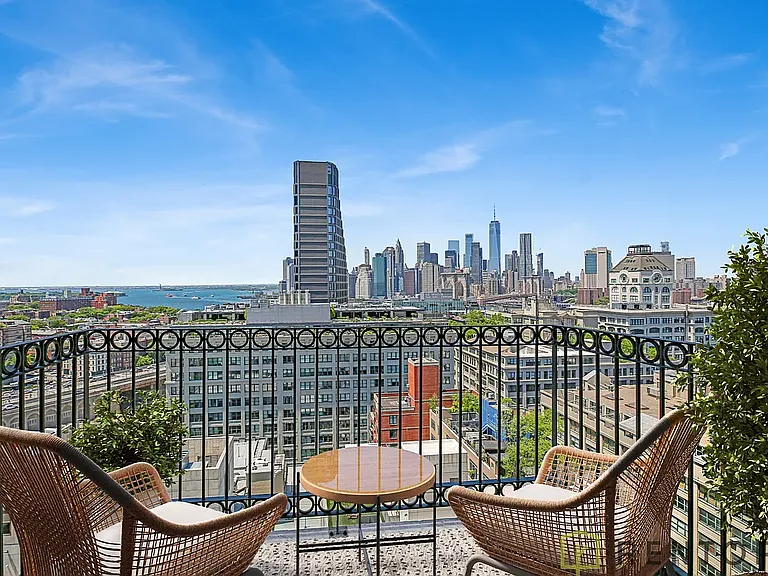 69 Adams St #24H — Photo 1