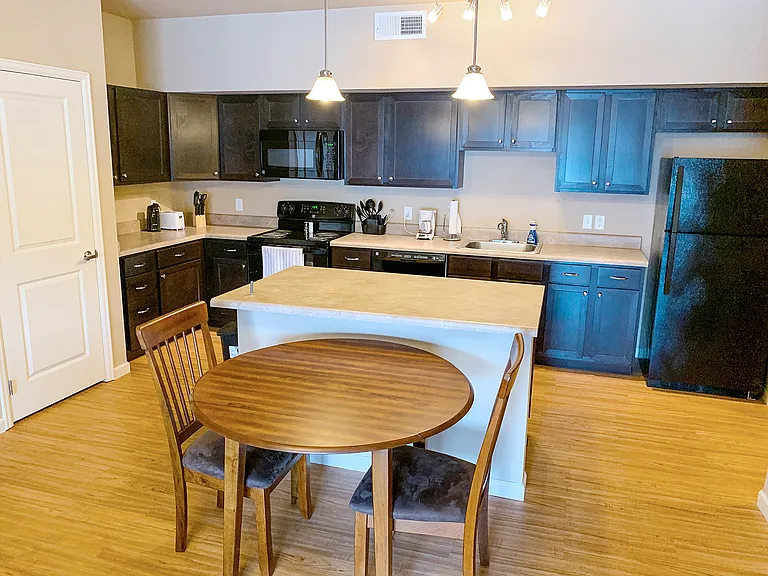 Lodgepole Creek Apartments — Photo 16