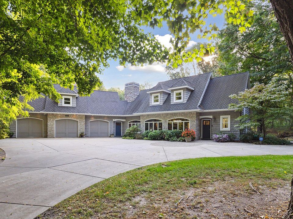 1st image of 6424 Sunfish Lake Ave NE