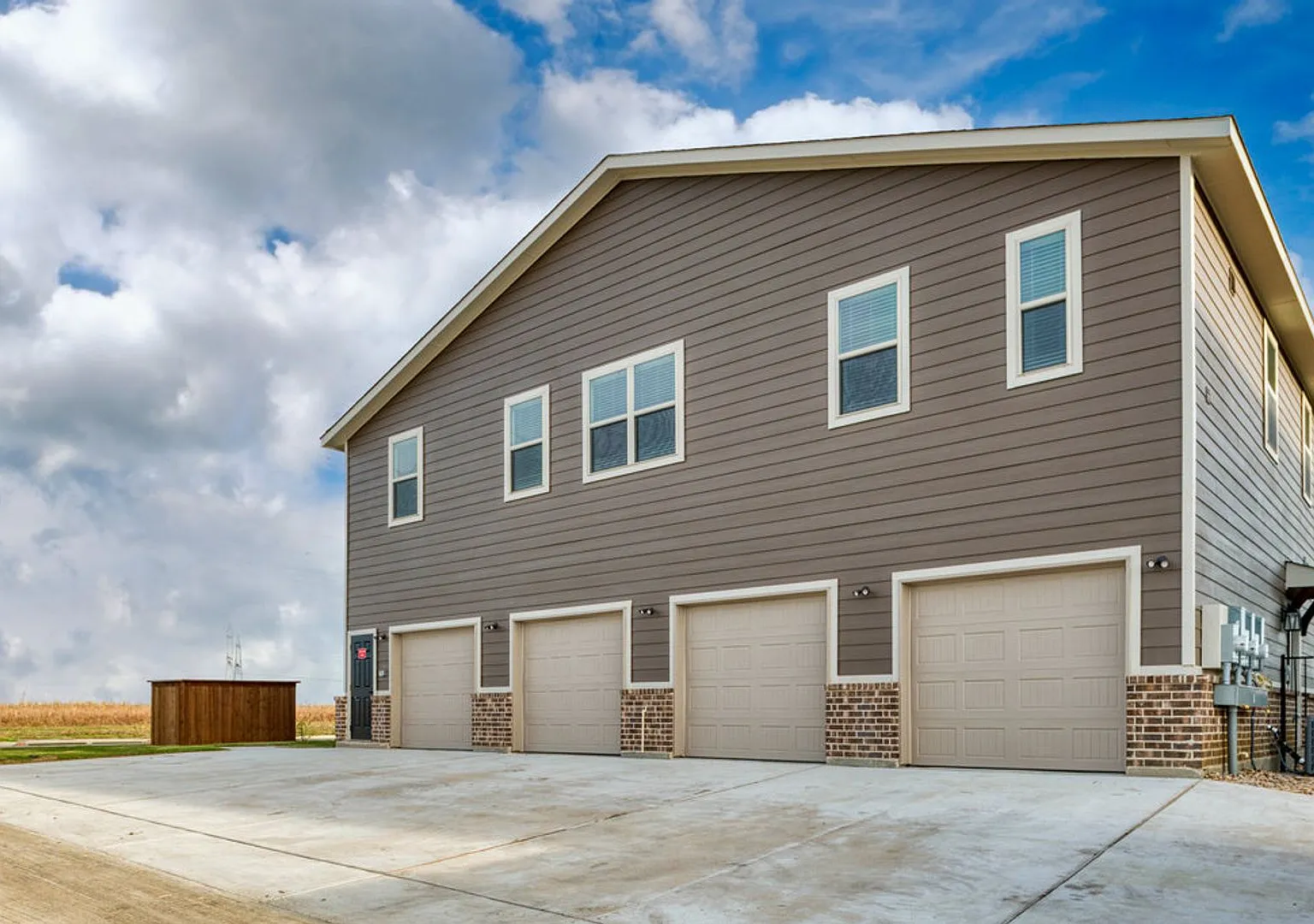 Gorgeous 2 Bedroom Four Plex Located In Midlothian Isd! — Photo 3